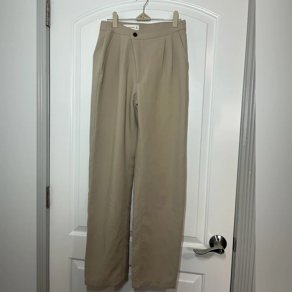 Abercrombie & Fitch Pleated Relaxed Trouser Pants Size S preppy chic preppy 90s - Picture 3 of 12